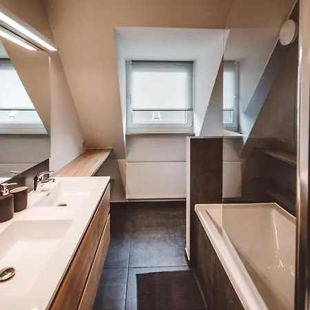 Hdc Grand-place Aparthotel 3*