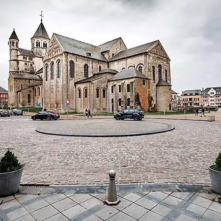 Hdc Grand-place Lägenhetshotell Nivelles